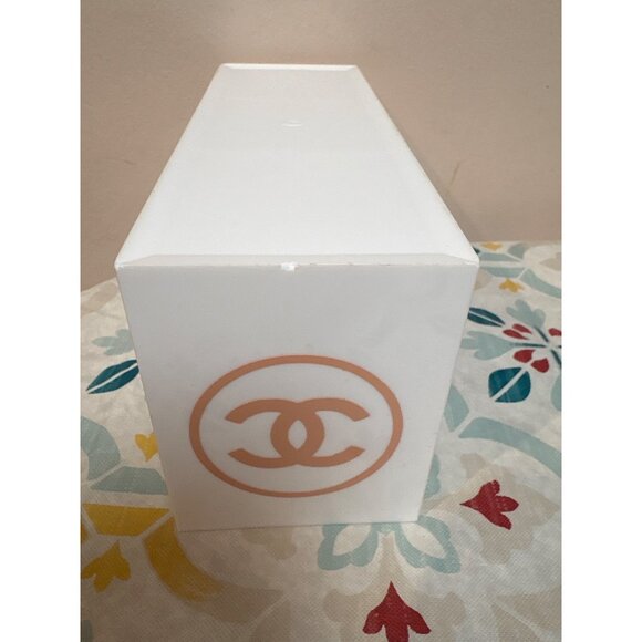 Chanel White Acrylic 3-Compartment Organizer With Logo Makeup Brush Holder - Picture 9 of 12